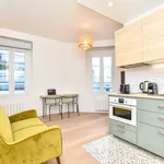 Appartement de 291 m² avec 1 chambre(s) en location à Paris