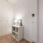 Rent 3 bedroom apartment of 70 m² in madrid