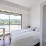 Rent a room in lisbon