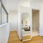 Rent 3 bedroom apartment of 153 m² in Lisbon