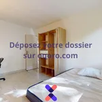 Appartement de 9 m² avec 4 chambre(s) en location à Évry