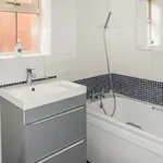 Rent 4 bedroom house in Barnsley