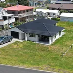 Rent 3 bedroom house in Whangamata