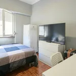 Rent 6 bedroom apartment in Lisbon