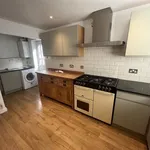 Rent 4 bedroom house in East Staffordshire