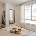 Rent 3 bedroom apartment of 57 m² in Lisboa