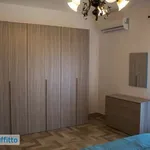 Affitto 3 camera appartamento di 109 m² in Palermo