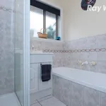 Rent 3 bedroom apartment in Reservoir, VIC 3073