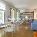 Rent 8 bedroom house of 352 m² in Roma