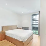 Rent 2 bedroom flat of 66 m² in London