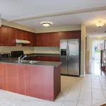 Maison de 3595 m² avec 4 chambre(s) en location à Markham (Wismer)