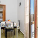 Rent 1 bedroom apartment of 45 m² in milan