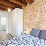 Rent 3 bedroom apartment in Barcelona