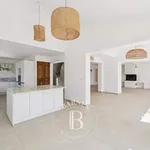 Rent 6 bedroom house of 180 m² in La