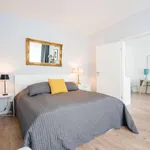 Rent 1 bedroom apartment of 35 m² in dusseldorf