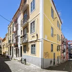 Rent 1 bedroom apartment of 40 m² in Lisbon