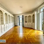 Rent 6 bedroom apartment of 200 m² in Rome