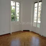 Affitto 4 camera appartamento di 144 m² in Milano