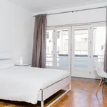 Rent 6 bedroom apartment in Porto