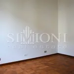 Rent 2 bedroom apartment of 55 m² in Varese