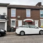 Rent 5 bedroom house in Luton