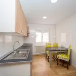 Rent 3 bedroom apartment in Granada