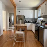 6 bedroom apartment of 1345 sq. ft in Sherbrooke