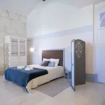 Rent 1 bedroom apartment in porto