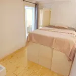 Rent a room of 80 m² in barcelona