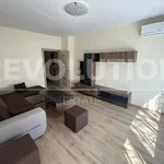 Rent 3 bedroom apartment of 60 m² in Център