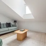 Rent 2 bedroom apartment of 51 m² in Lisbon