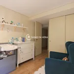 Rent 3 bedroom apartment of 99 m² in Porto