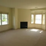 Rent 3 bedroom apartment of 185 m² in Middlesex