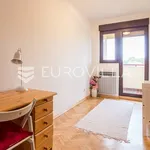 Najam 2 spavaće sobe stan od 80 m² u Zagreb