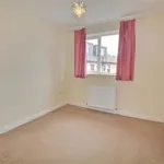 Rent 3 bedroom house in Leeds