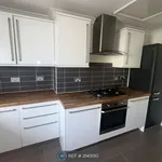 Rent 3 bedroom flat in South East England