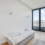 Rent 3 bedroom apartment of 92 m² in paris