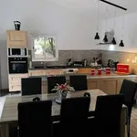 Rent 4 bedroom house of 87 m² in Montolieu