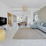 Rent 4 bedroom apartment of 234 m² in lisbon