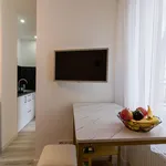 Rent 1 bedroom apartment of 22 m² in Frankfurt am Main