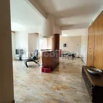 Rent 5 bedroom house of 191 m² in Florence