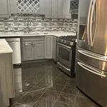 Rent 1 bedroom apartment in Astoria