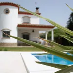 Rent 4 bedroom house of 160 m² in Cadiz']