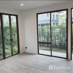 Rent 4 bedroom house of 300 m² in Bangkok