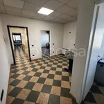 Affitto 6 camera appartamento di 200 m² in Novi Ligure