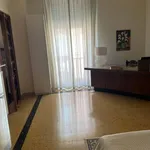 Affitto 2 camera appartamento di 65 m² in Naples