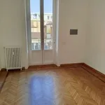 Rent 6 bedroom apartment of 210 m² in Milan