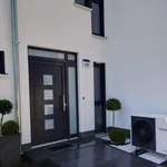 Rent 6 bedroom house of 127 m² in Berlin