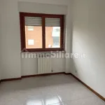 Affitto 3 camera appartamento di 116 m² in Colleferro