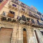 Affitto 3 camera appartamento di 72 m² in Palermo